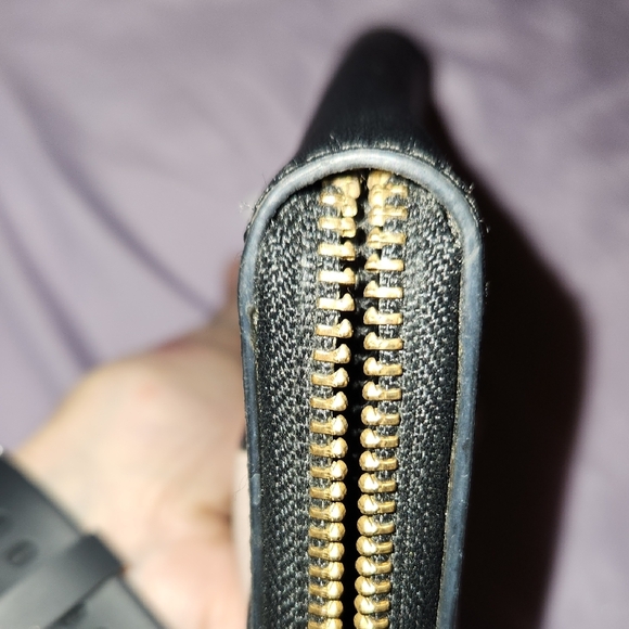 Kate Spade Black and Cream Wallet - Picture 9 of 9